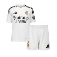 Fotbalové Dres Real Madrid Vinicius Junior #7 Dětské Domácí 2024-25 Krátký Rukáv (+ trenýrky)